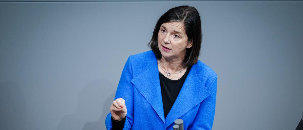 Katrin Göring-Eckardt (Bündnis 90/Die Grünen), Bundestagsvizepräsidentin, spricht bei der Sitzung des Bundestags.