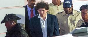 FTX-Gründer Sam Bankman-Fried bei seiner Festnahme auf den Bahamas