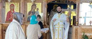 Pater Sotirius beim Gottesdienst in der Muttergotteskirche von Pisidien.