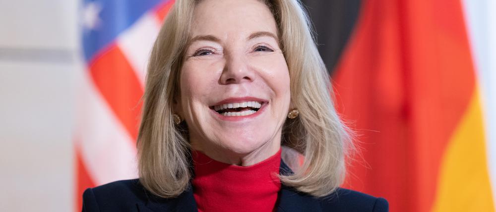 Kann Integration. US-Botschafterin Amy Gutmann  ist stolz,Jüdin zu sein. Beim Weihnachtsempfang singt sie mit ihren Gästen aber auch Songs wie „Rudolph, The Red-Nosed Reindeer“. 