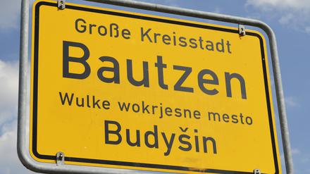 Ortsschild von Bautzen (Sachsen).