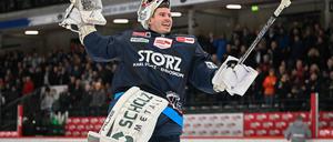 Jubelt gern und oft. Joacim Eriksson nach einem Sieg der Wild Wings.