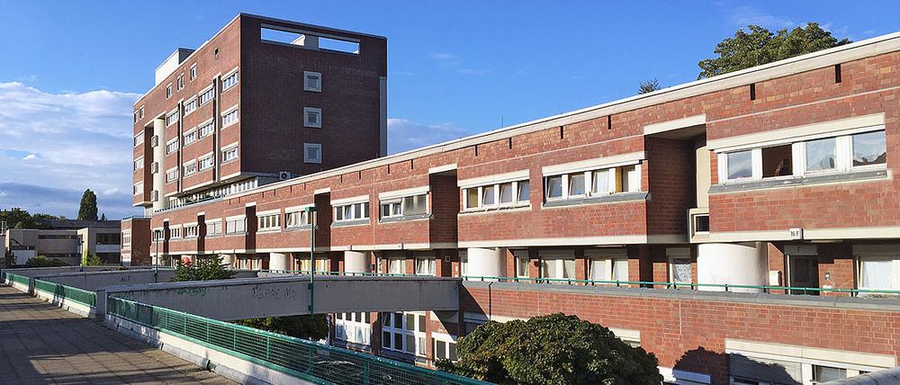 Der Flachbau wurde abgerissen, nur das Hochhaus bleibt erhalten.