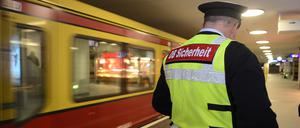 Randale. Immer wieder fällt Daniel Bohnert auf, weil er in der S-Bahn Fahrgäste beschimpft. Foto: Mike Wolff