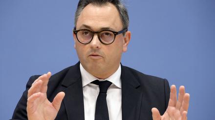  Christian Karagiannidis auf der Bundespressekonferenz.