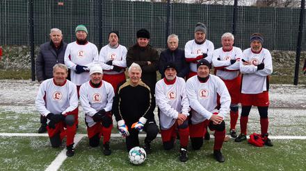 Das Ü-70 Team von Lichtenberg 47 lässt sich auch nicht bei Kälte aufhalten.