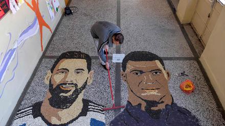 So viel Offensivqualität. Im WM-Finale treffen am Sonntag Lionel Messi (l.) und Kylian Mbappé aufeinander.
