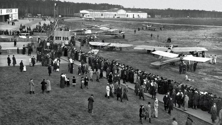 Flugplatz Johannisthal nach 1912