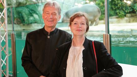 Intendantin Sabine Völker und Chefdirigent Hansjörg Schellenberger bei der Pressekonferenz zu „OverTiere“ im Berliner Zoo.