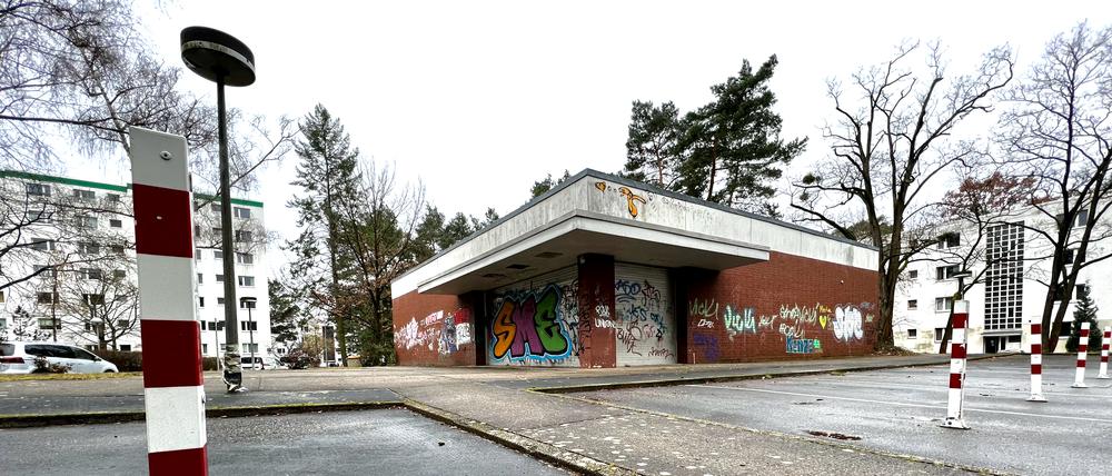 Der ehemalige Supermarkt der US-Amerikaner soll abgerissen werden. Hier sollen gleich zwei Neubauten entstehen.