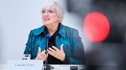 Claudia Roth (Bündnis 90/Die Grünen), Staatsministerin und Beauftragte der Bundesregierung für Kultur und Medien, stellte den Kulturpass vor.