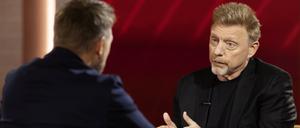 Ex-Tennisstar Boris Becker beantwortet die Fragen von Sat.1-Moderator Steven Gätjen in einem Exklusiv-Interview.
