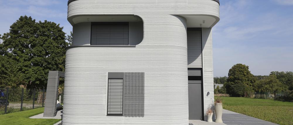 Das deutschlandweit erste Wohnhaus aus einem 3D-Drucker: Die Baubranche will mit automatisierten Prozessen effizienter werden.