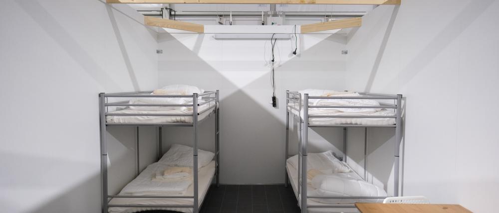 Blick in den Wohnbereich einer Flüchtlingsunterkunft.