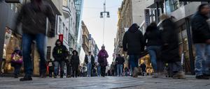 Der private Verbrauch ist rückläufig im kommenden Jahr. Das belastet die Konjunktur ebenso wie der schrumpfende Export.