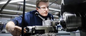 Für Azubis strebt die IG Metall eine deutliche höhere Vergütung an. 