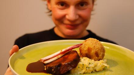 Gastronomin Lena Frenkel mit ihrem Tipp für ein Weihnachtsessen.