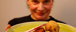 Gastronomin Lena Frenkel mit ihrem Tipp für ein Weihnachtsessen.