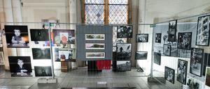 Ukrainische Kunst wird gemeinsam mit den Werken von Berliner und internationalen Künstler:innen präsentiert.