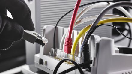 Achtung Langfinger. Veraltete Internet-Router sind ein großes Sicherheitsrisiko. 