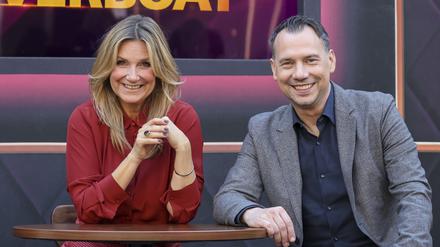 Talkshow-Flop. Der RBB setzt „Riverboat“ im nächsten Jahr nicht fort. Sebastian Fitzek ist als Moderator schon ausgestiegen, Kim Fisher wird die sehr erfolgreiche MDR-Version weiter moderieren.