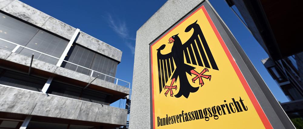 Das Bundesverfassungsgericht beschäftigt sich mit einer Beschwerde gegen die komplette Wiederholung der Wahl.