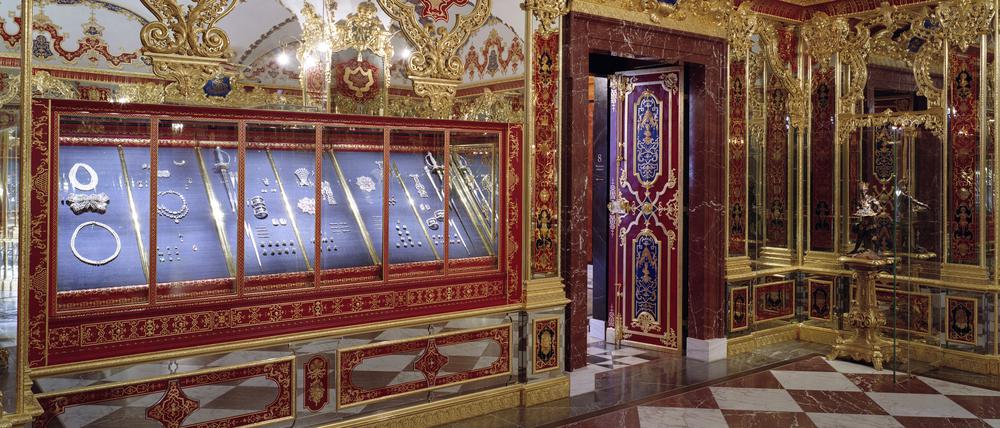 Blick in das Juwelenzimmer des Historischen Grünen Gewölbes