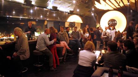 Paralleluniversum Bar.