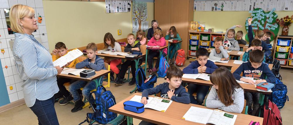 Plattdeutsch-Unterricht in einer Grundschule in Prenzlau.