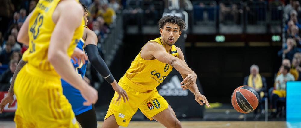 Maodo Lo und Alba hatten gegen Maccabi am Ende nichts entgegenzusetzen. 