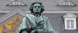 Eine Statue des Komponisten Ludwig van Beethoven.