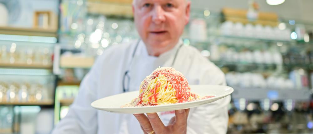Tipp eines Freundes: Spaghetti-Eis hilft gegen Halsschmerzen.