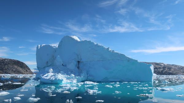 Das Abschmelzen des grönländischen Eisschilds, das Absterben von Korallenriffen oder eine Abschwächung der atlantischen Ozeanzirkulation sind Beispiele für ein Kippen von Elementen des Klimasystems. 