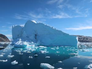 Das Abschmelzen des grönländischen Eisschilds, das Absterben von Korallenriffen oder eine Abschwächung der atlantischen Ozeanzirkulation sind Beispiele für ein Kippen von Elementen des Klimasystems. 