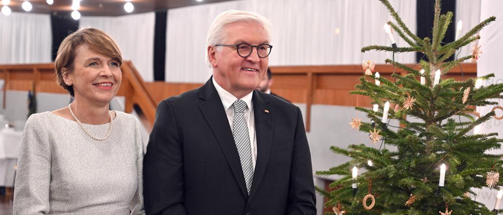 Bundespräsident Frank-Walter Steinmeier mit seiner Ehefrau Elke Büdenbender.