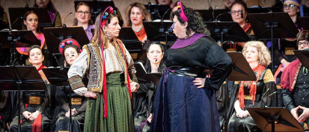 Szene mit Nadine Weissmann und Josefine Mindus