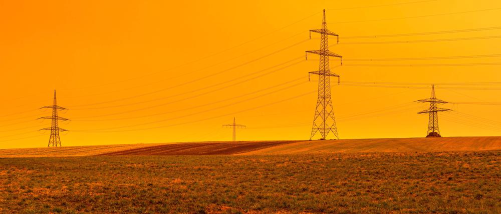 Saharastaub verfärbt den Himmel über Bayern am 28. Dezember 2022 orange.