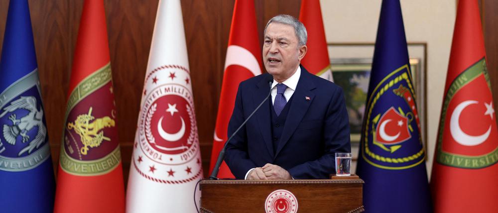 Der türkische Verteidigungsminister Hulusi Akar während einer Konferenz am 24. Dezember 2022.