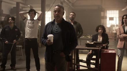 Hecken was aus: Giancarlo Esposito als Bankräuber-Chef Leo Pap (Mitte) mit seinem Spezialisten-Team. 