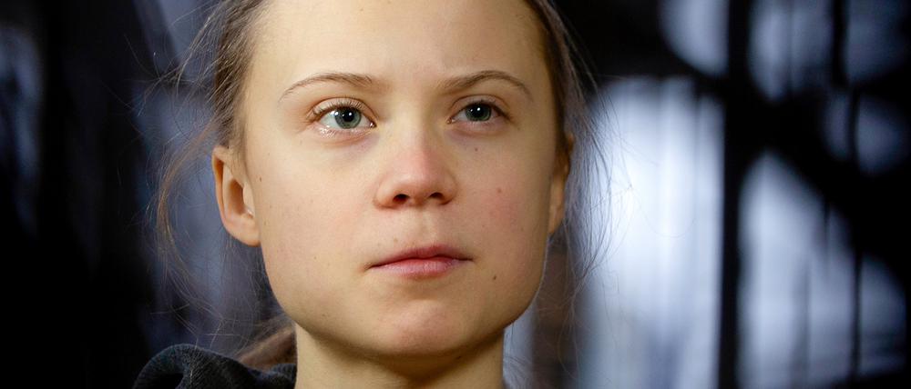 Die schwedische Klima-Aktivistin Greta Thunberg spricht in Brüssel zu Journalisten. (Archivbild).