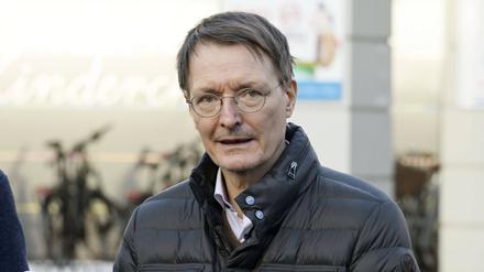 Gesundheitsminister Lauterbach will das Krankenhaussystem reformieren (Archivbild).