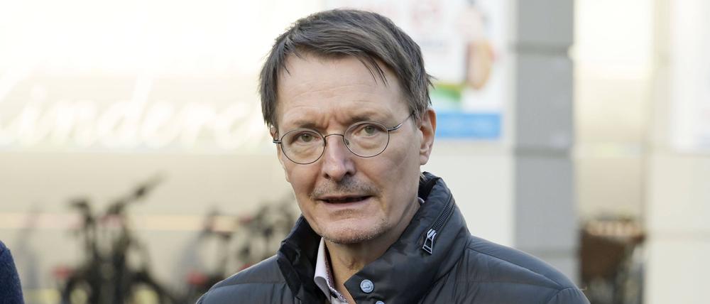 Karl Lauterbach wird immer wieder massiv bedroht.
