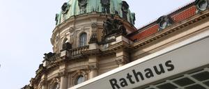 Das Potsdamer Rathaus benötigt einen Pressesprecher.