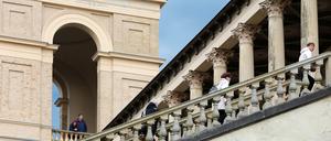 Der Förderverein Pfingstberg sucht freiwillige Helfer:innen für die diesjährige Putzaktion im Belvedere.