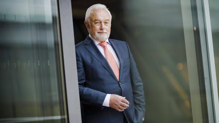  „Eine Flüchtlingspolitik der ausgebreiteten Arme, wie sie vor allem Grünen mit Multi-Kulti-Idealismus vorschwebt, wird unser Land überfordern – und zum Schlechteren verändern“, so Wolfgang Kubicki.