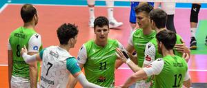  Die Netzhoppers halten als Team zusammen.