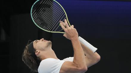 Der deutsche Alexander Zverev reagiert nach einem verlorenen Punkt. 