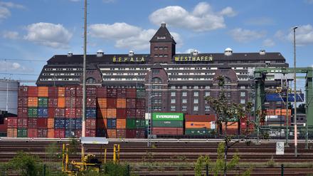Das Gebäude der Behala am Westhafen.