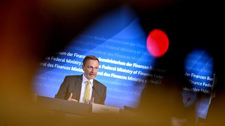 Bundesfinanzminister Christian Lindner (FDP) würde das Dschungelcamp bereichern, oder?