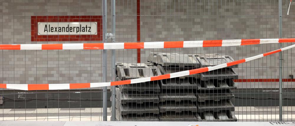 Am Wochenende wird die U2 am Alexanderplatz ganz eingestellt. 
